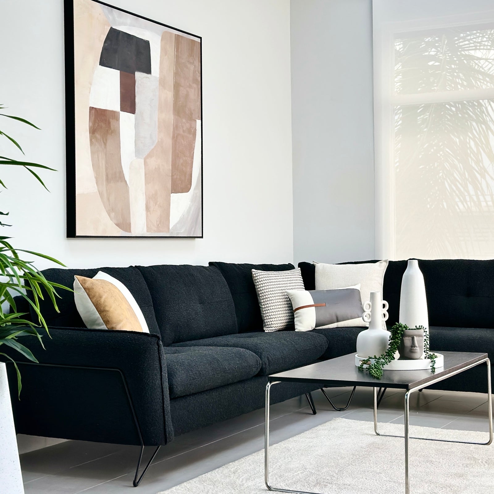 Cami Black Corner Sofa Right Side