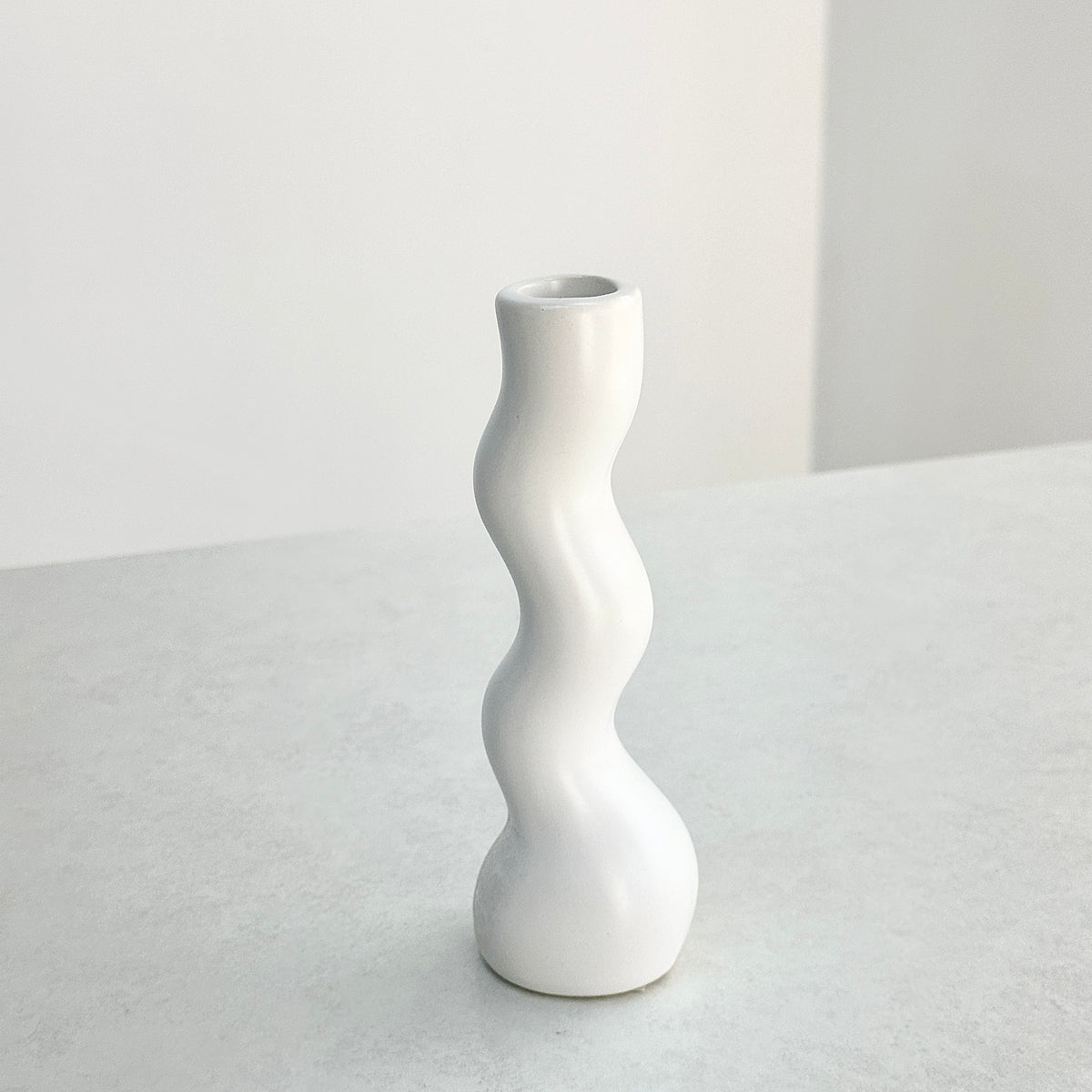 Ceramic White Vase Nordic Shape