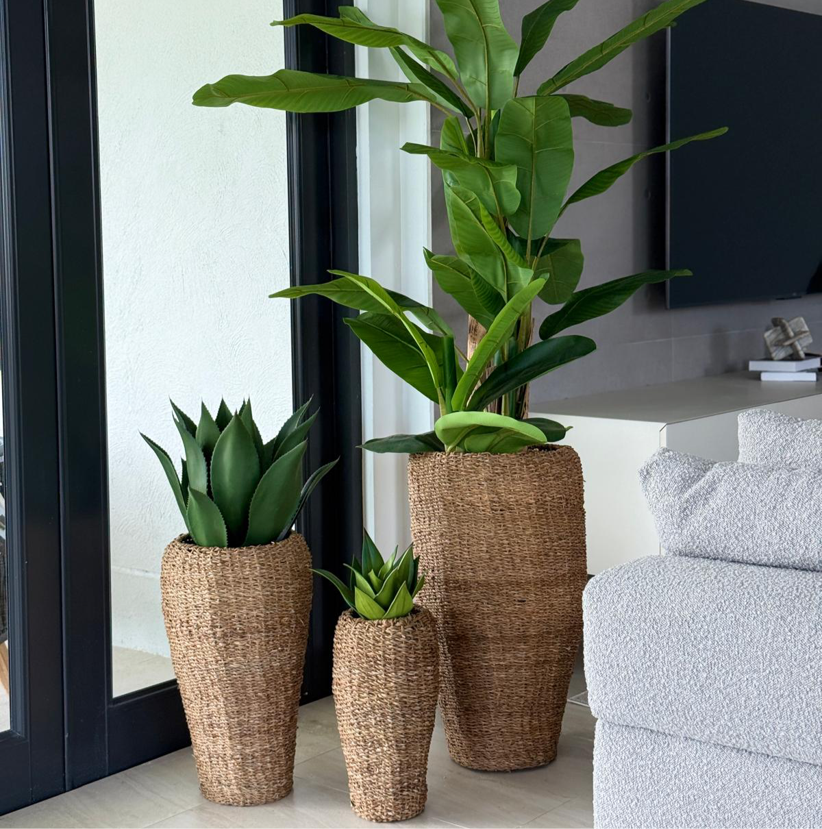 Round Conical Top wicker & Iron Frame Planter