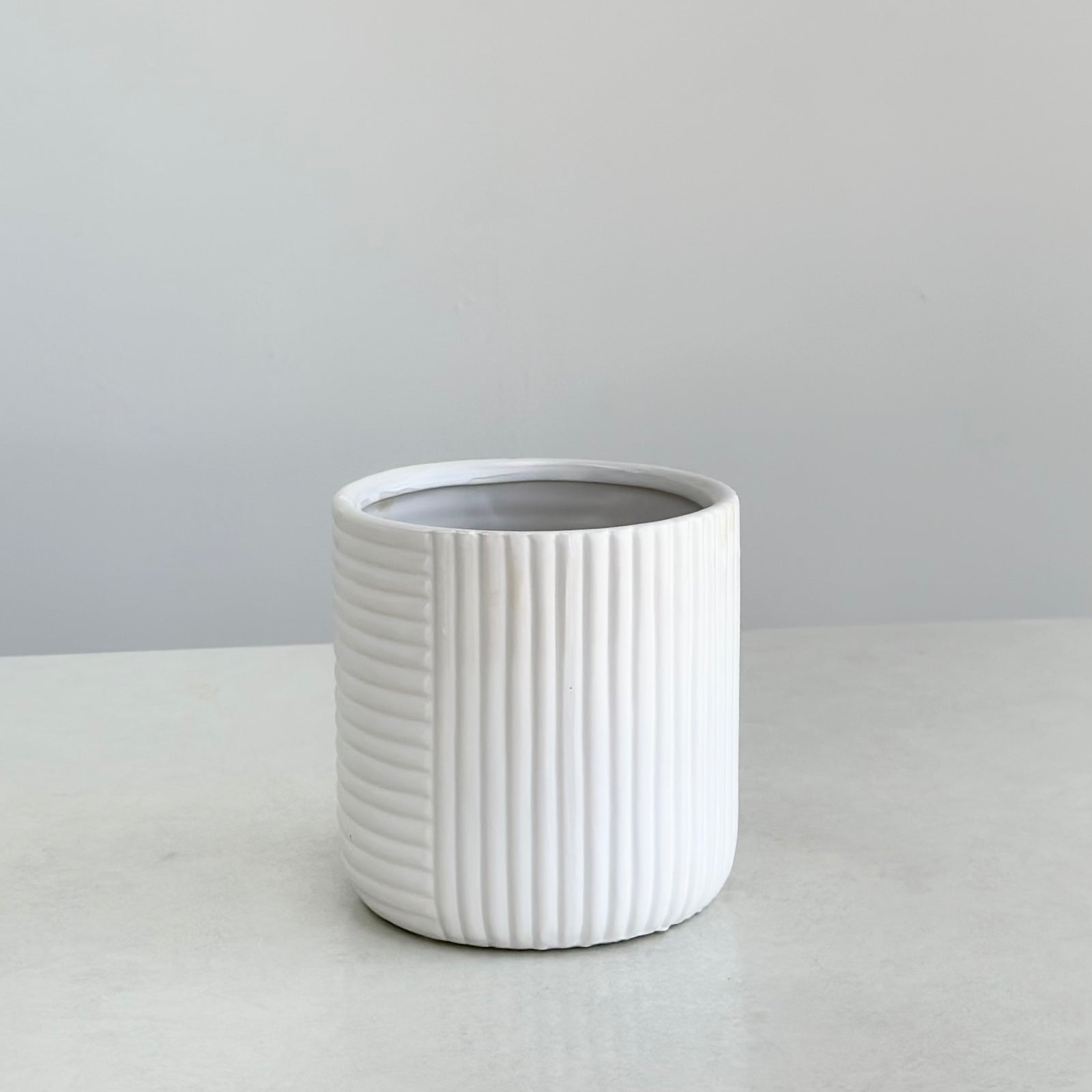Ceramic White Round Pot With Abstract Lines