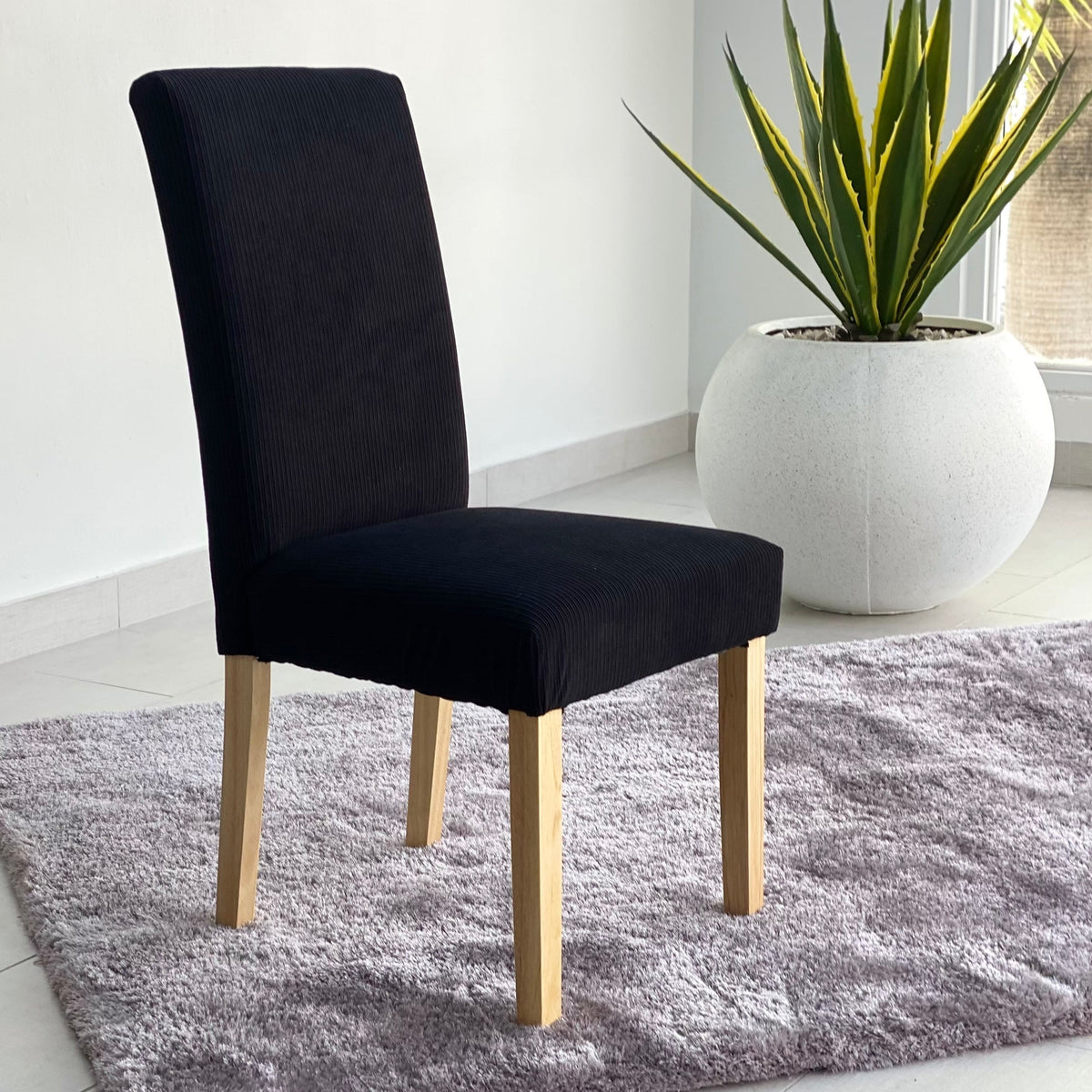 Clara Natural Top Black Legs Dining Table Set