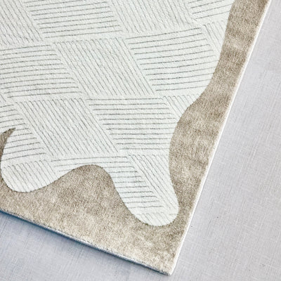 Asymmetric Sand Edge Performance Rug 5 x 8'