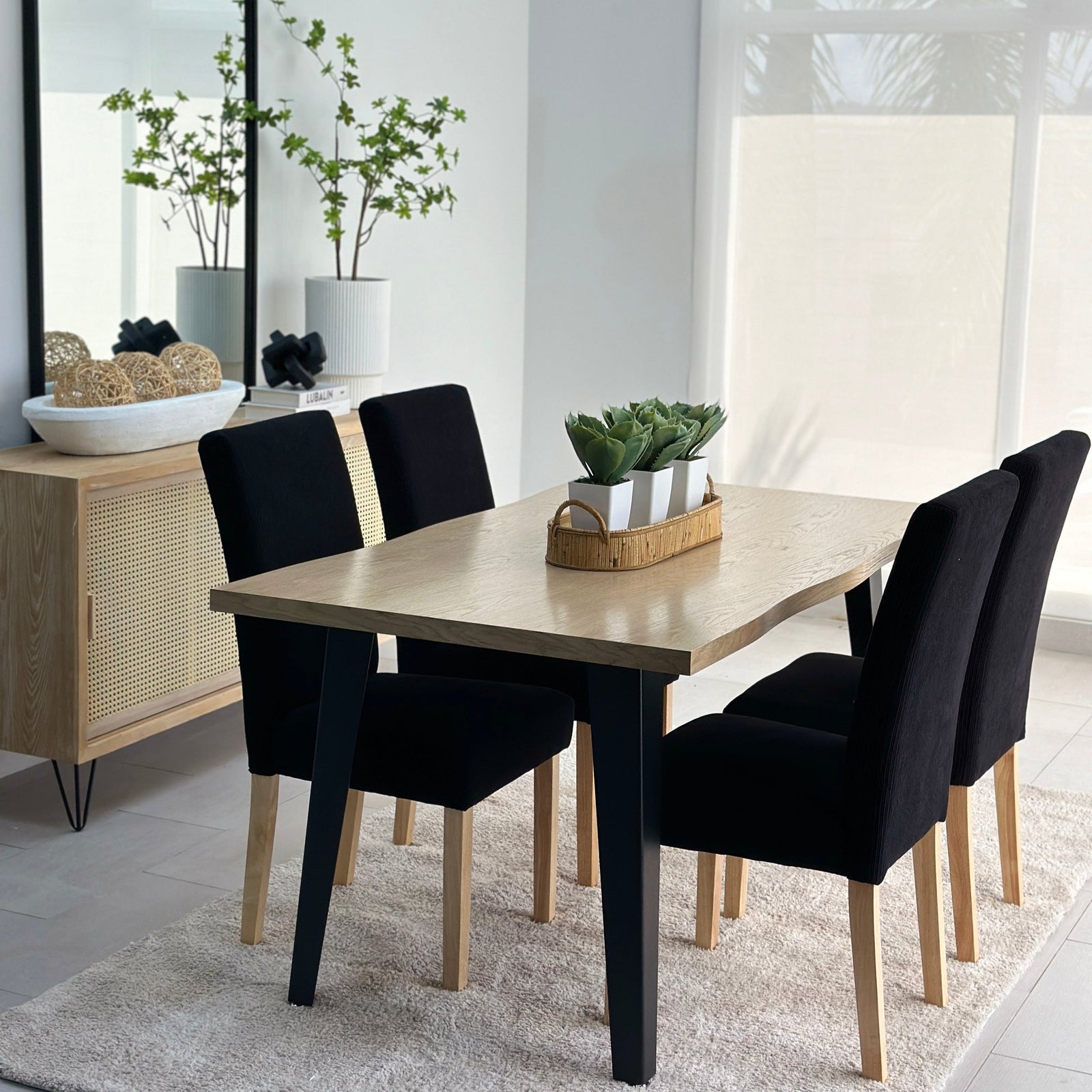 Wavy Natural Top Black Legs Dining Table Set