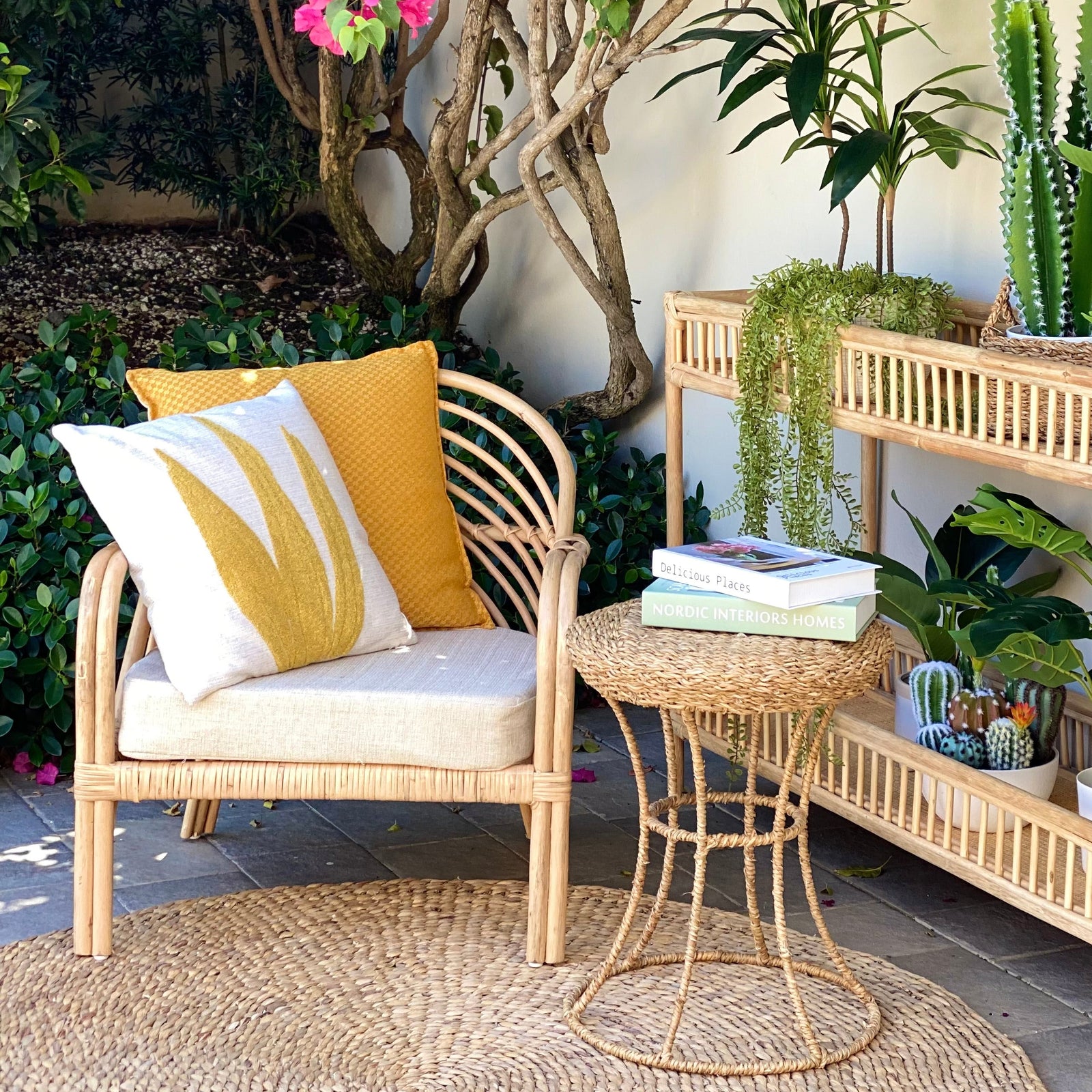 Sea Grass & Iron Frame Multi  Functional Ottoman