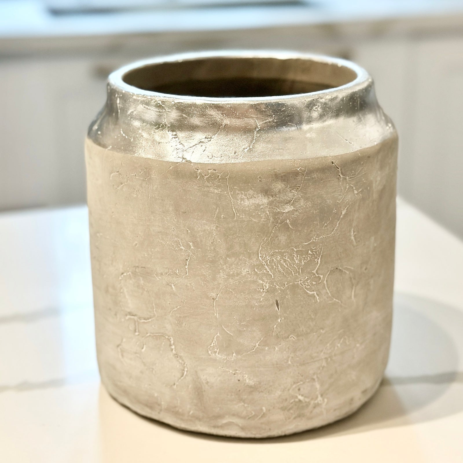 Concrete vase with silver stripe