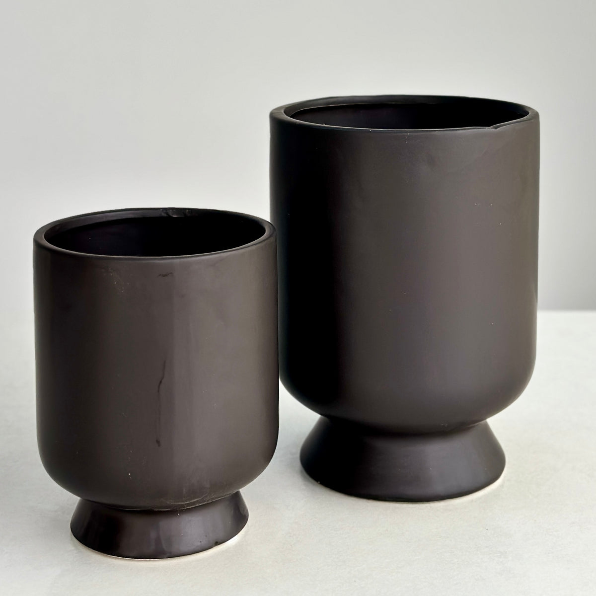 Ceramic Black Round Bellied Pot