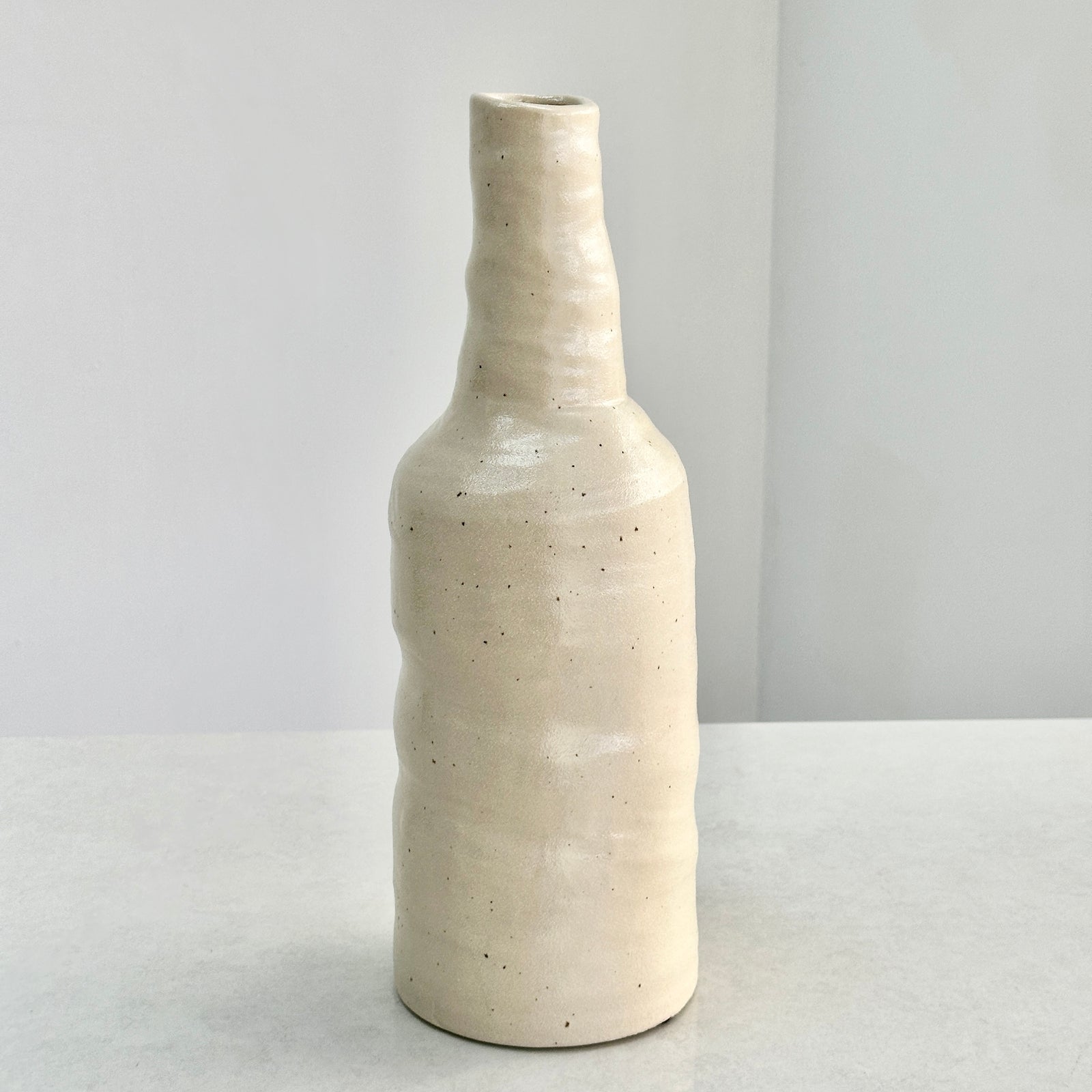 Wrinkle Ivory Long Neck Vase