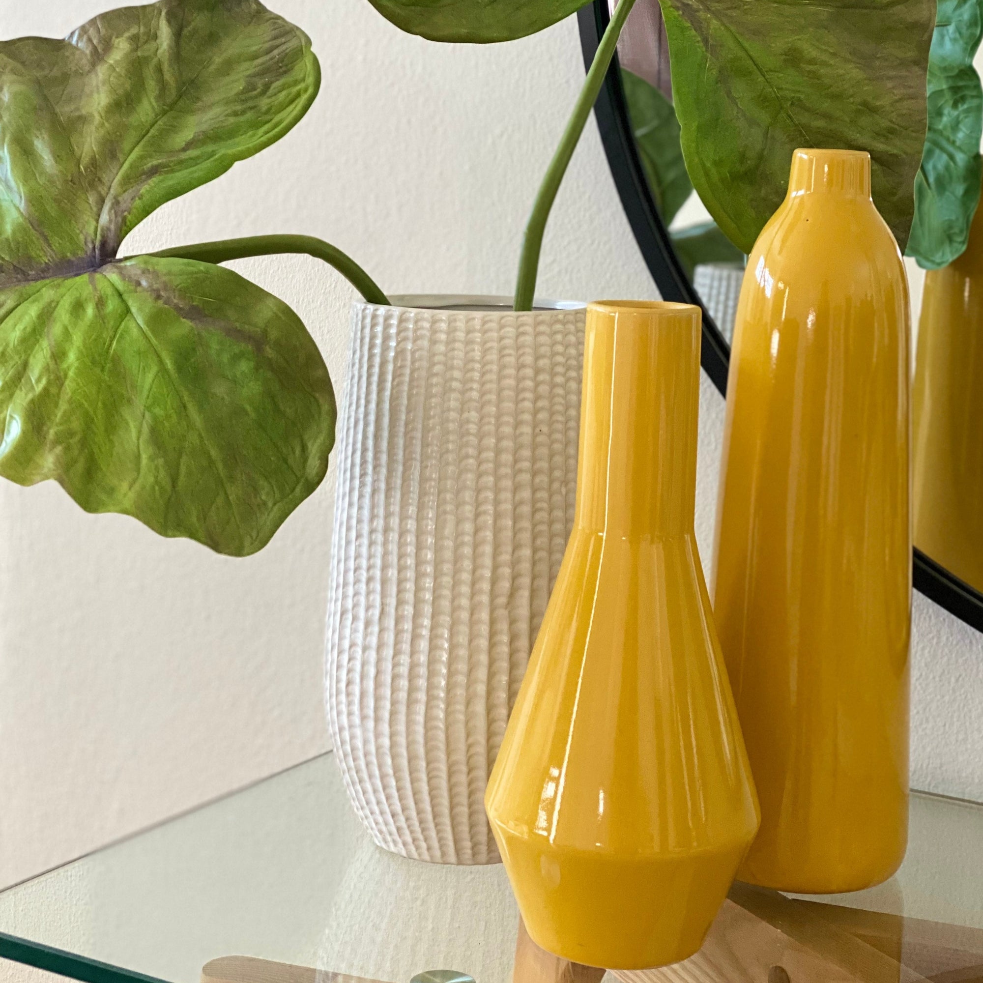Round Curved Yellow Vase