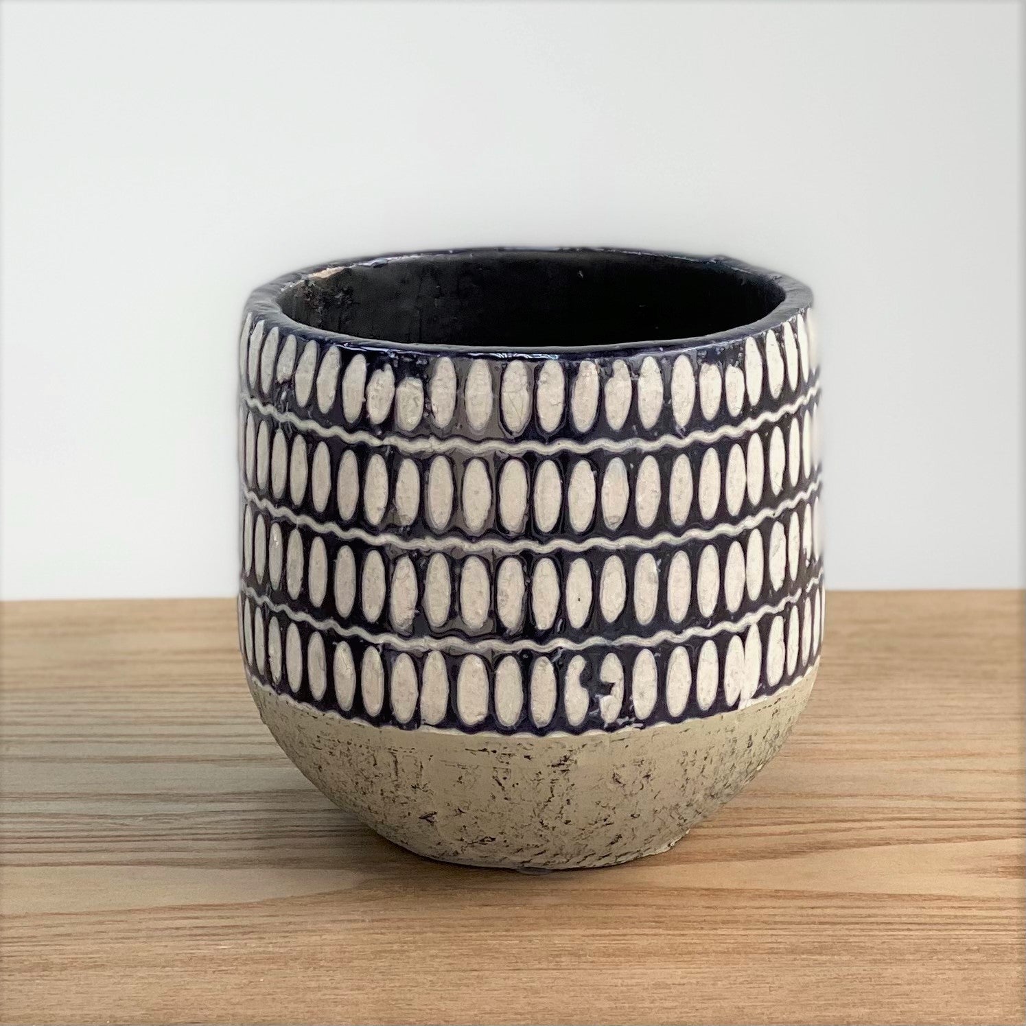 Terra Round Indigo Blue Pot