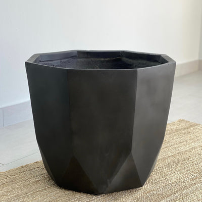 Rekha Mate Black Fiber Clay Planter