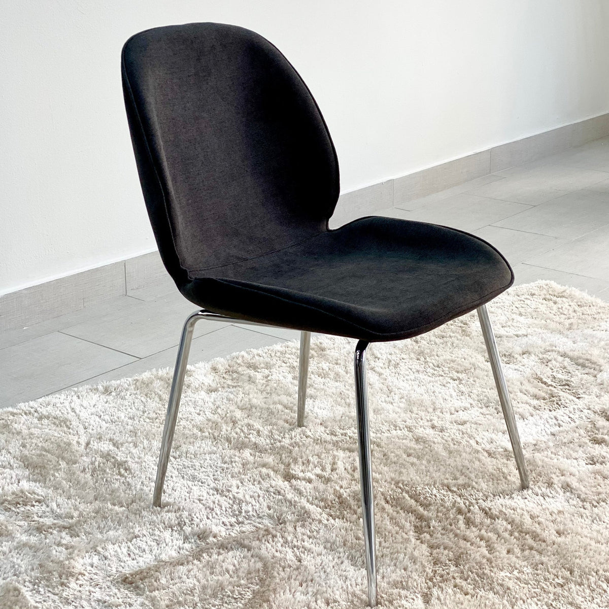 Pivot Natural Top and Black Legs Dining Table Set