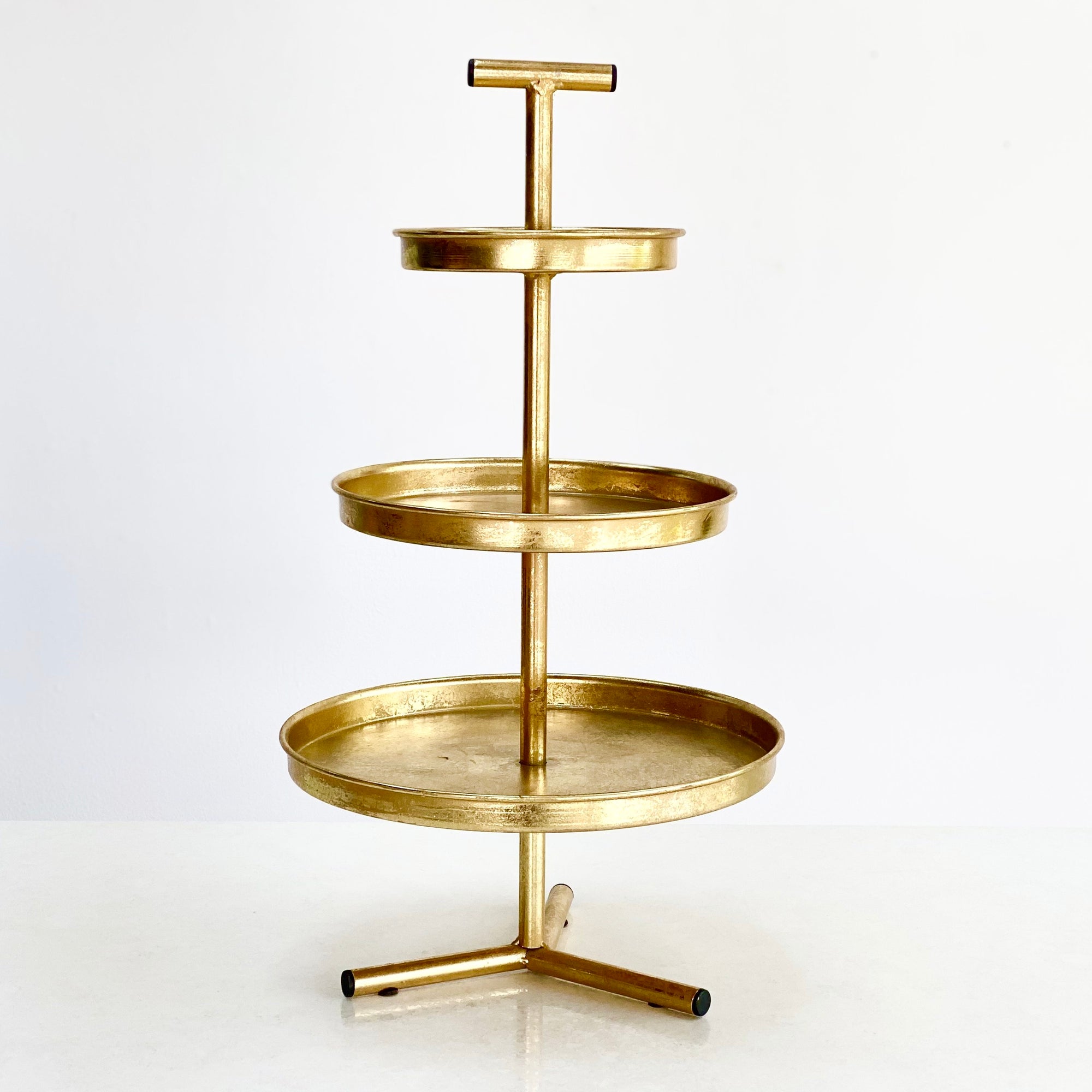 Metal Round Triple Layer Golden Stand