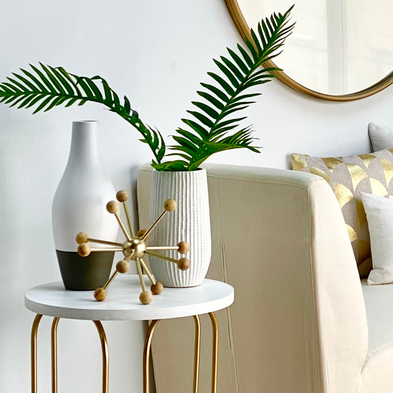 Ceramic Textured White Round Vase