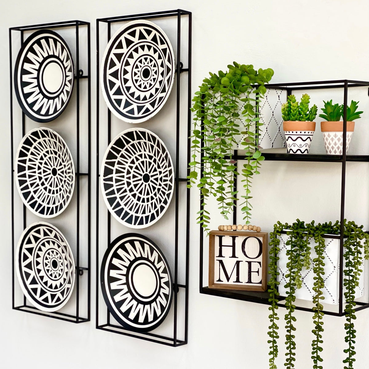 Gardener Floating Shelf