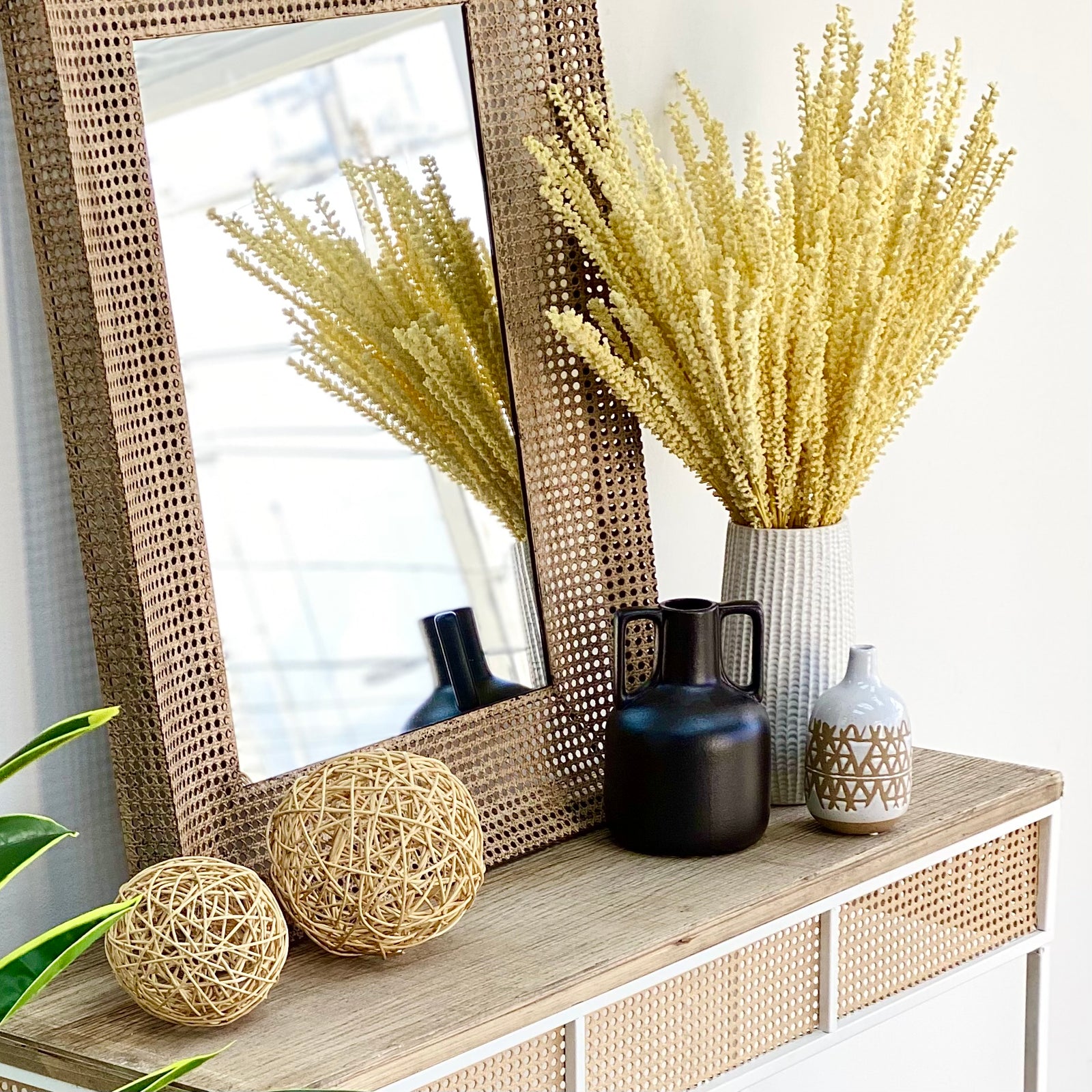 Poly Fillers Spray Light Yellow