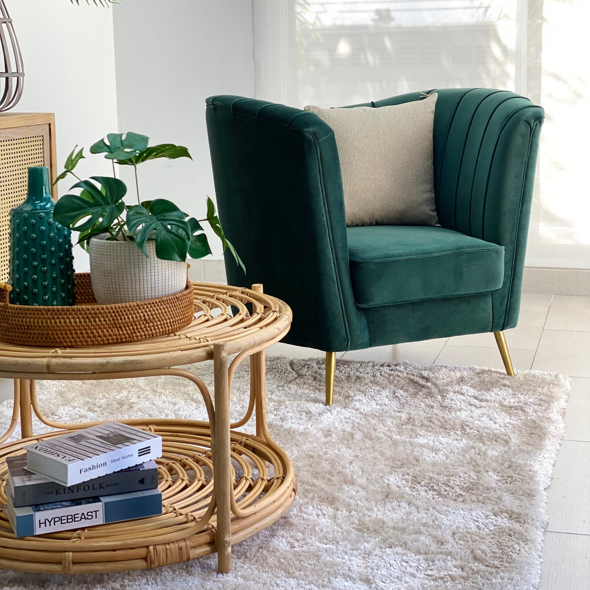 Victoria Royal Chair Velvet Green Golden Legs
